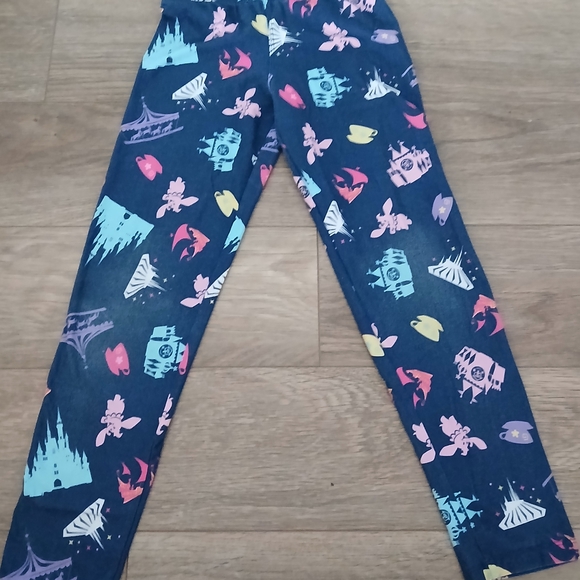 Walt Disney World 4 Park Icons Rides Leggings Size S - Picture 1 of 4